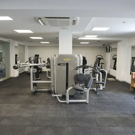 Hotel International Casino & Tower 5*