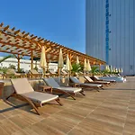 Хотел International Casino & Tower 5*