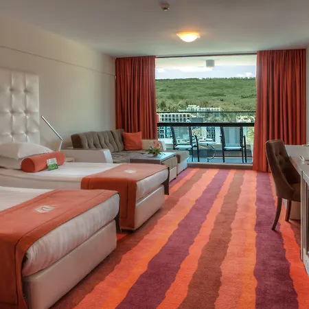 International Casino & Tower Hotel 5*