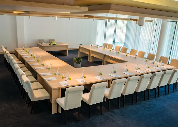 International Casino & Tower 5*