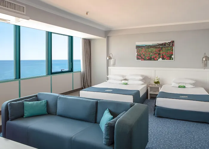 Hotel International Casino & Tower Golden Sands