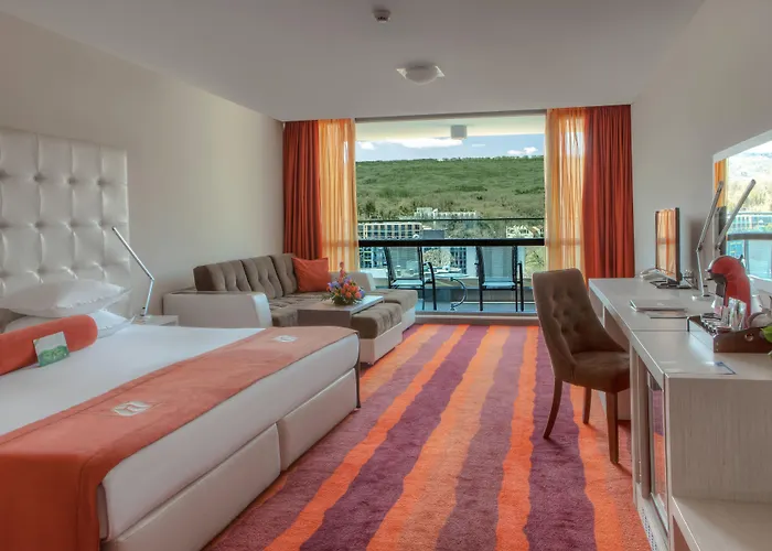 International Casino & Tower 5*