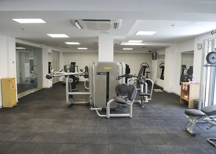 Hotel International Casino & Tower 5*