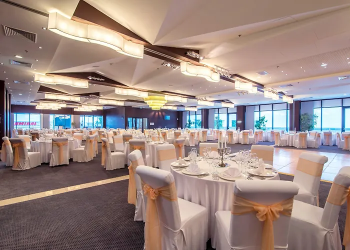 Hotel International Casino & Tower