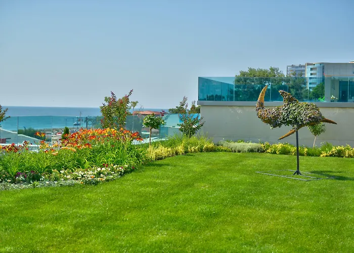 Hotel International Casino & Tower